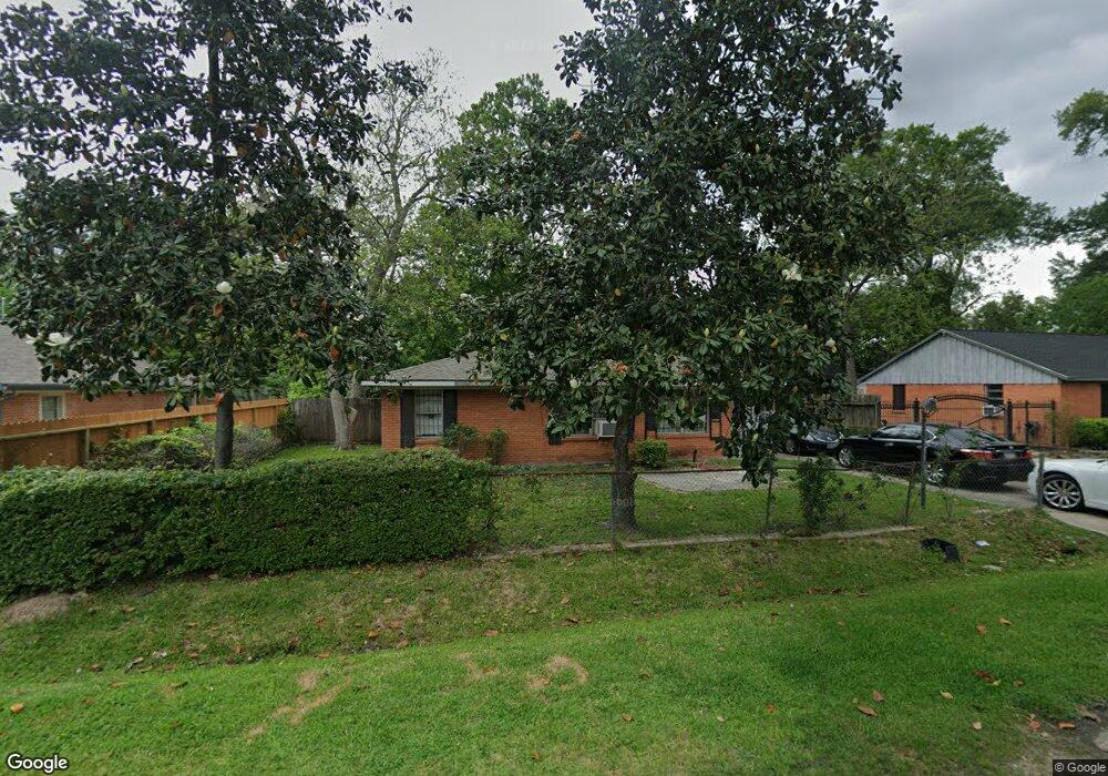 6007 Maxroy St, Houston, TX 77091 - photo 1