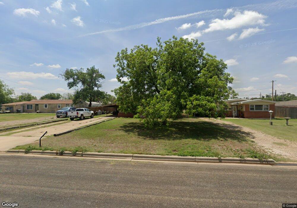 2613 W 5th St, Plainview, TX 79072 - photo 1