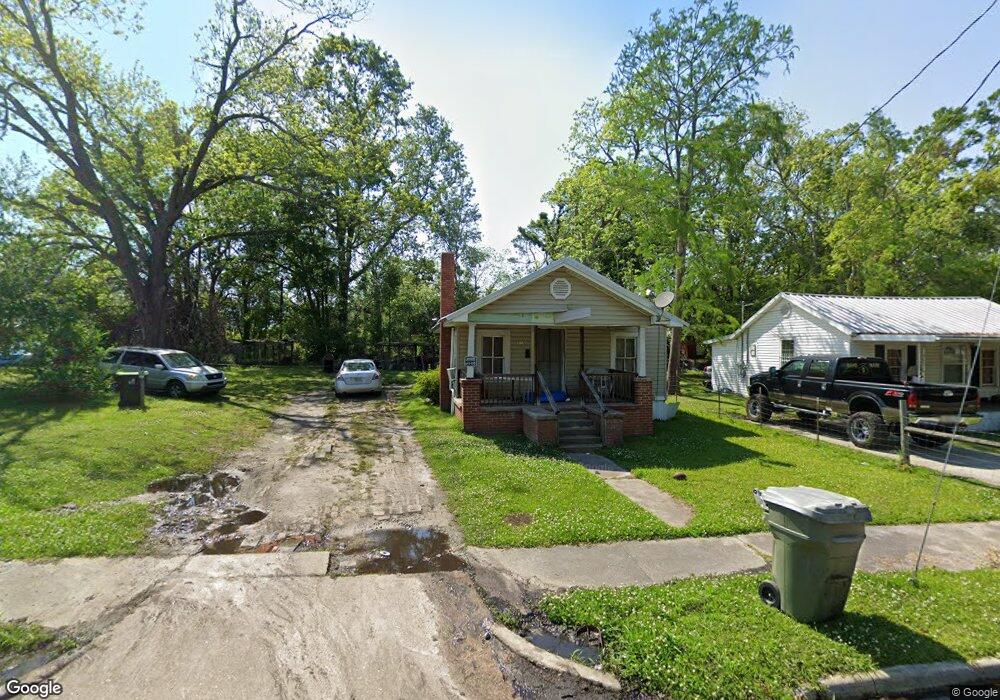 415 Manilla Ave S, Douglas, GA 31533 - photo 1