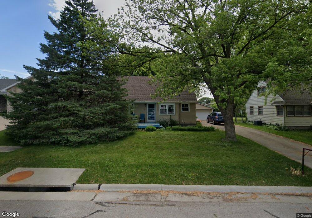 3424 Clearview Dr, Cedar Falls, IA 50613 - photo 1