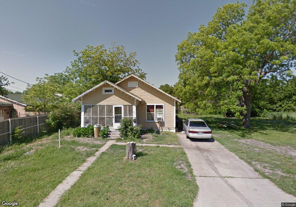 209 S Carlton St, Ennis, TX 75119 - photo 1