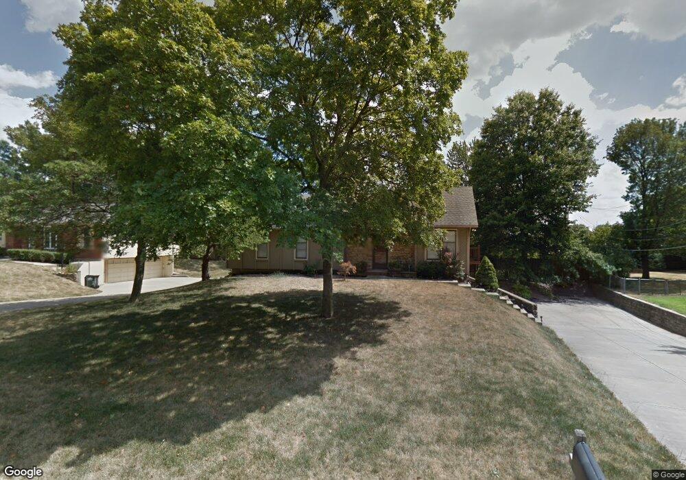 13313 W 61st Terrace, Shawnee, KS 66216 - photo 1