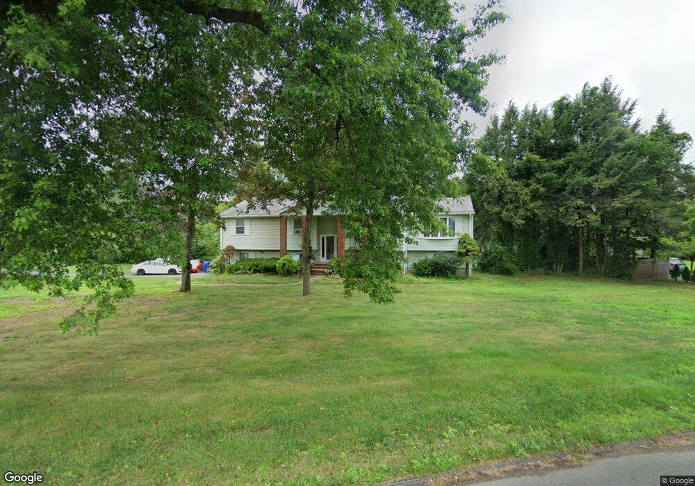 994 Overhill Dr, Suffield, CT 06078 - photo 1