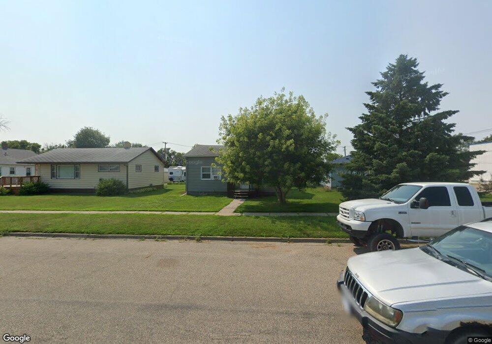 1106 11th Ave SE, Jamestown, ND 58401 - photo 1