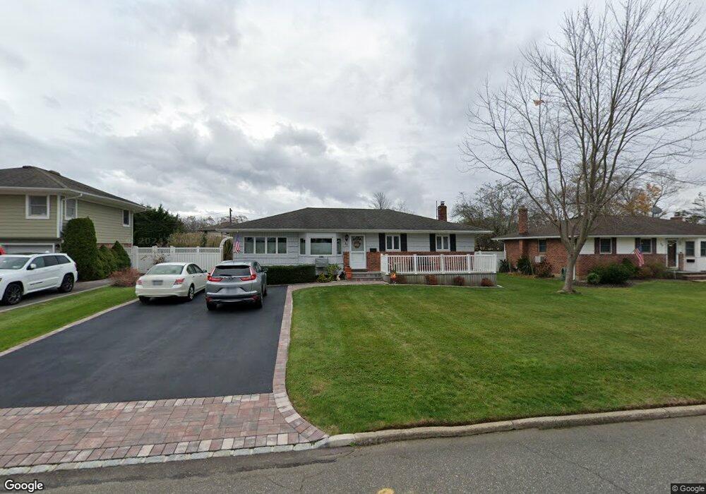 37 Terry Ln unit Commack, ComMacK, NY 11725 - photo 1