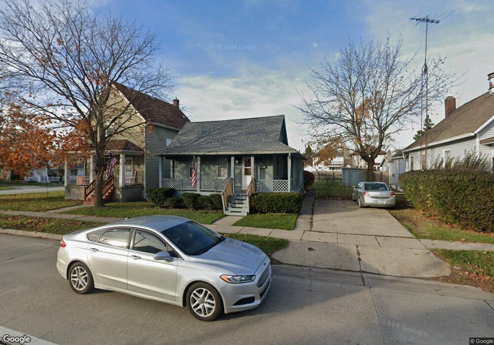 1127 Oak St, Port Huron, MI 48060 - photo 1