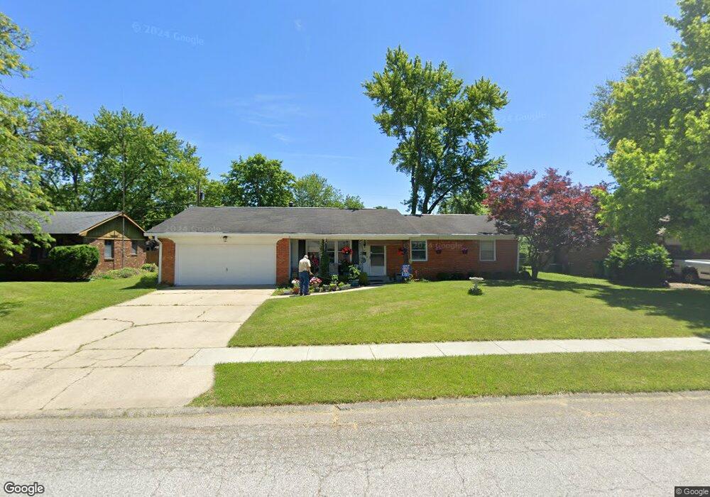 421 Southmore St, Plainfield, IN 46168 - photo 1