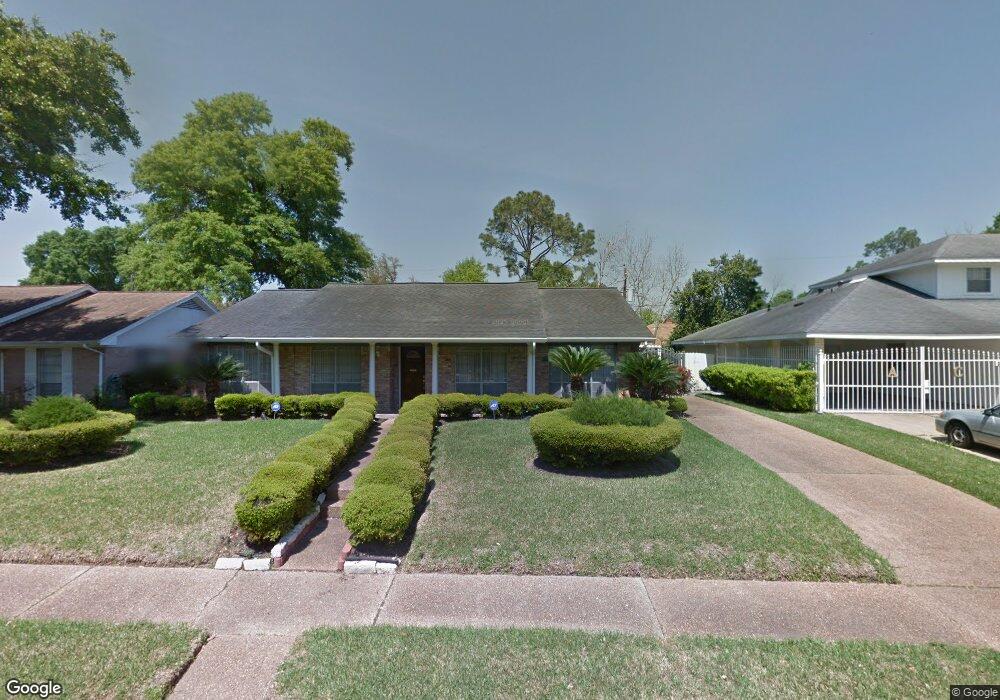8319 Garden Parks Dr, Houston, TX 77075 - photo 1