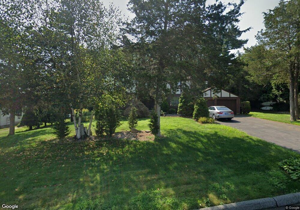 14 Wedgewood Dr, Wethersfield, CT 06109 - photo 1