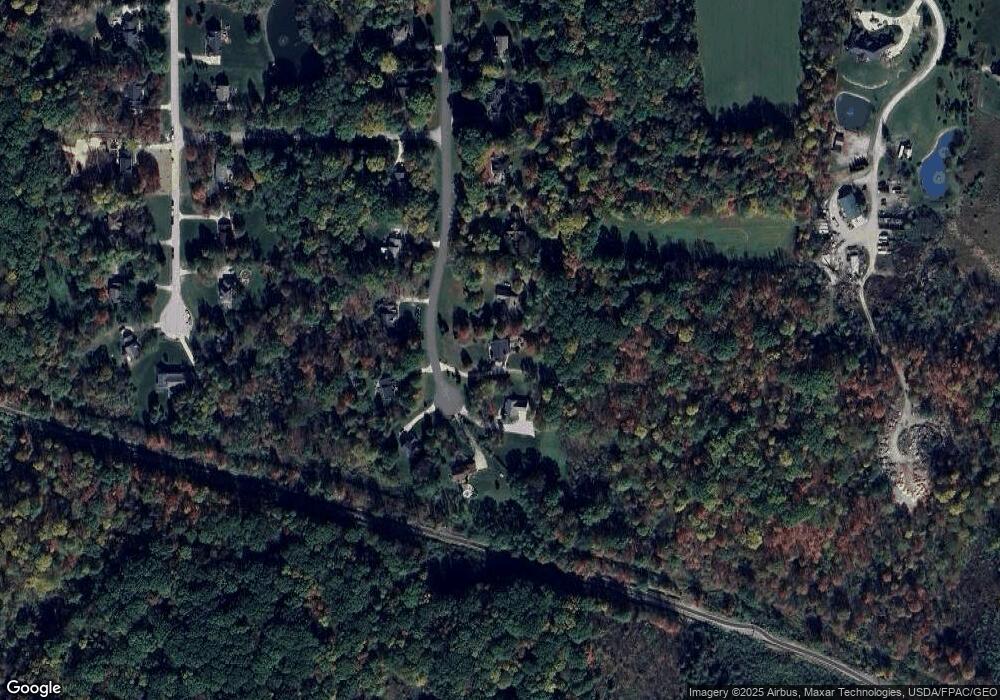 235 Greentree Cir, Aurora, OH 44202 - photo 1