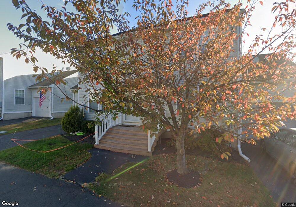 4 Arrowhead Dr, Unionville, CT 06085 - photo 1