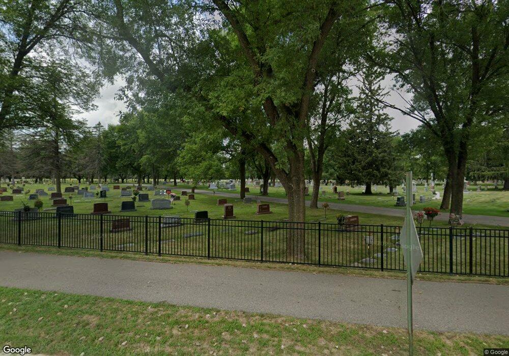 2403 4th Dr SW, Austin, MN 55912 - photo 1