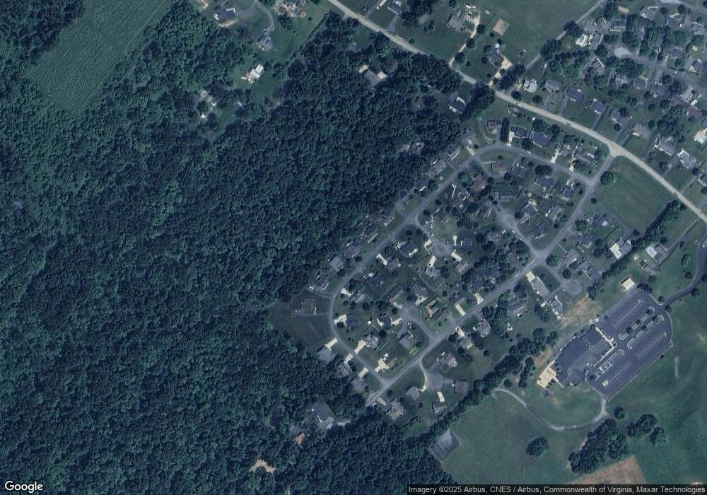 95 Long Bow Rd unit 13, Waynesboro, VA 22980 - photo 1