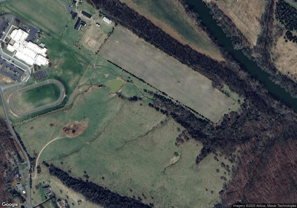 583 Sandy Hook Rd, Strasburg, VA 22657 - photo 1