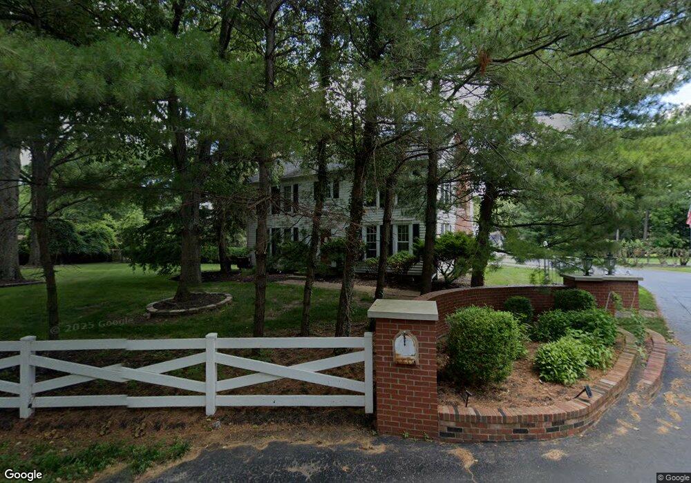 560 Noe Bixby Rd, Columbus, OH 43213 - photo 1