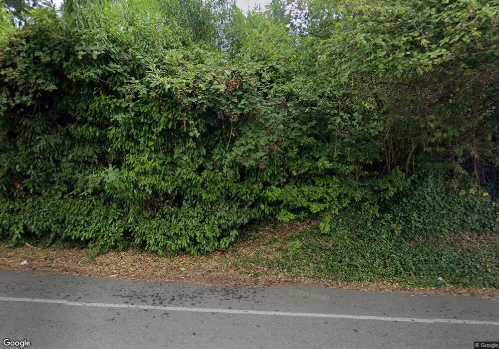 3204 W Mercer Way, Mercer Island, WA 98040 - photo 1