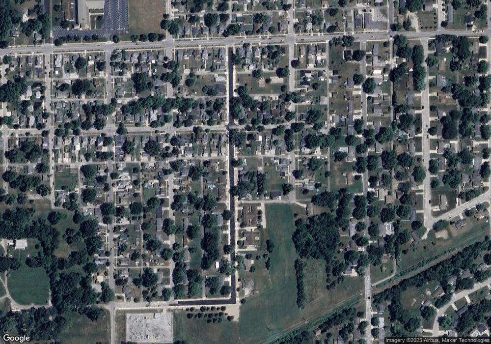 212 S Baxter St, Auburn, IN 46706 - photo 1