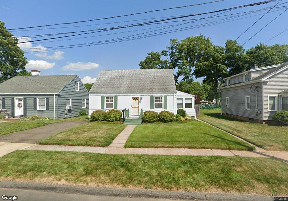 9 Elm Ct, East Haven, CT 06512 - photo 1