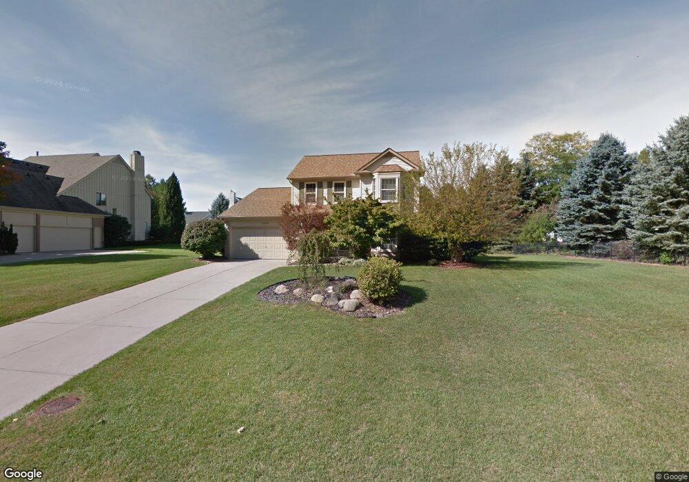2648 West Bloomfield Oaks Dr, West Bloomfield, MI 48324 - photo 1