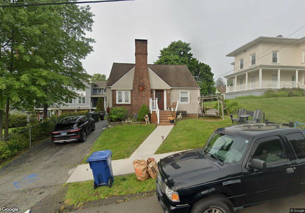 24 Fairview Ave, West Haven, CT 06516 - photo 1