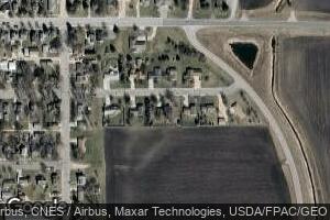 913 4th St, Nicollet, MN 56074