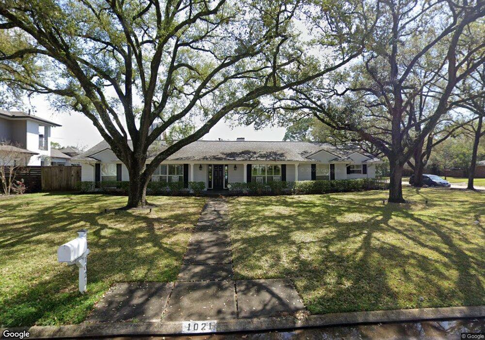 1021 River Glynn Dr, Houston, TX 77063 - photo 1