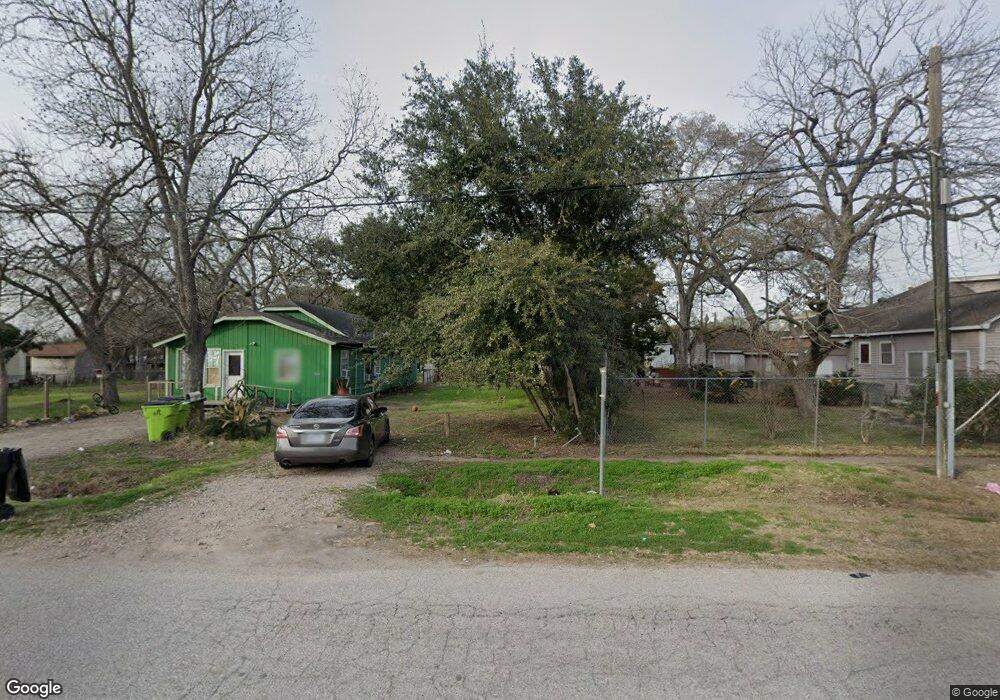 1611 Avenue D, Rosenberg, TX 77471 - photo 1