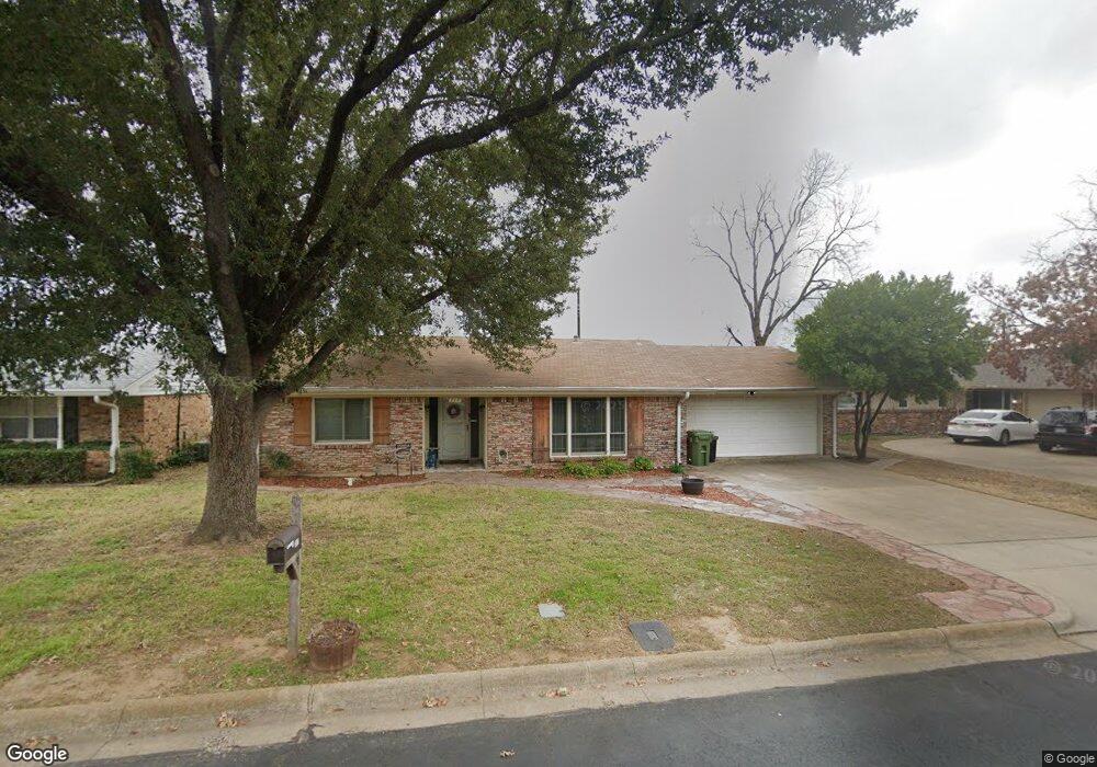 717 Woodcrest Dr, Hurst, TX 76053 - photo 1