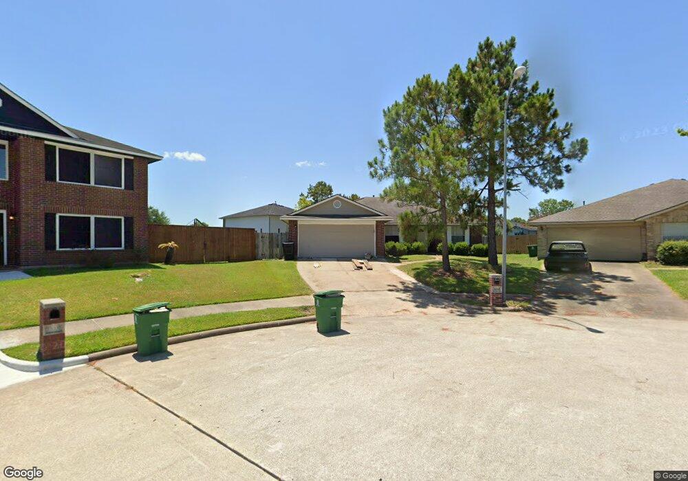 11035 Linden Gate Dr, Houston, TX 77075 - photo 1
