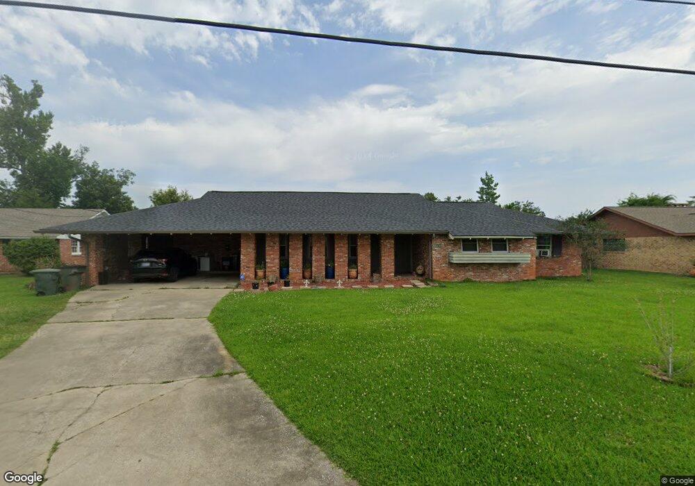 900 Idlewilde Ln, Lake Charles, LA 70605 - photo 1