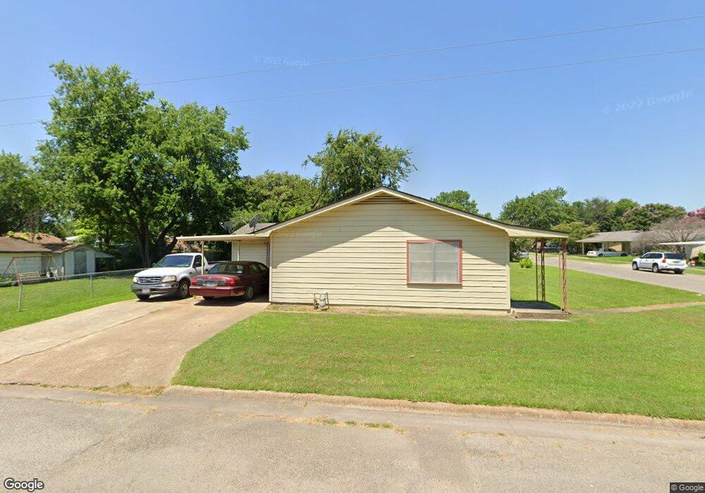 101 Mcmahon St, Bonham, TX 75418 - photo 1