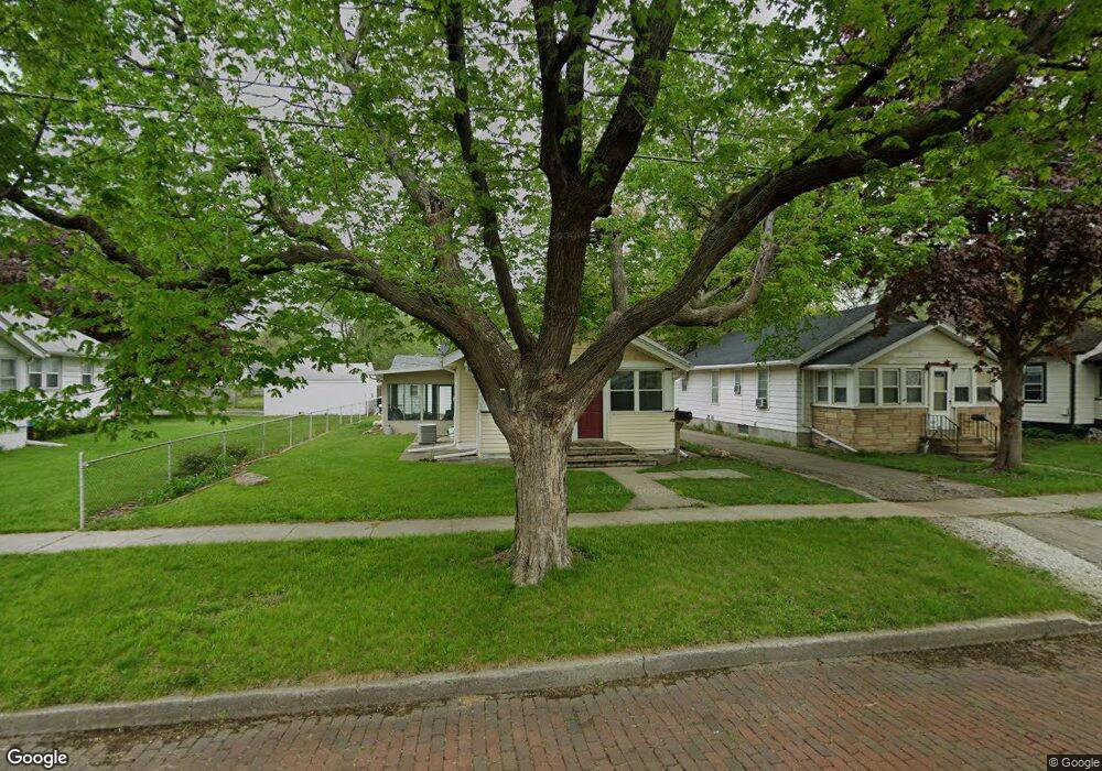 2418 Des Moines St, Des Moines, IA 50317 - photo 1
