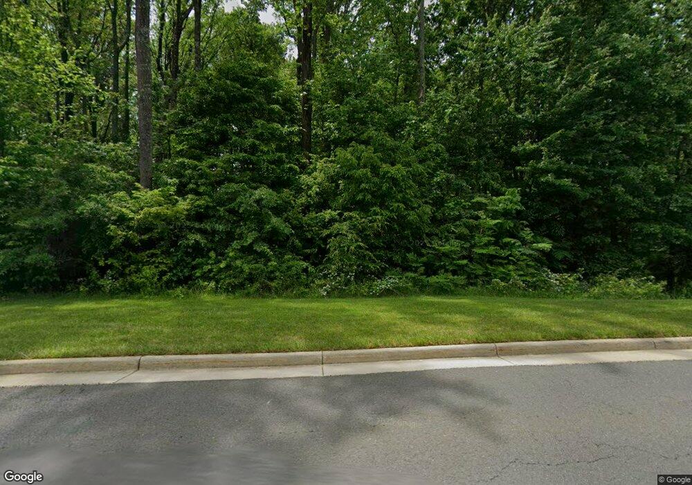 11001 Braddock Rd, Fairfax, VA 22030 - photo 1