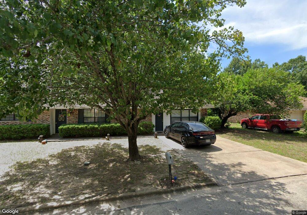 719 Texas Oak St, Nacogdoches, TX 75964 - photo 1