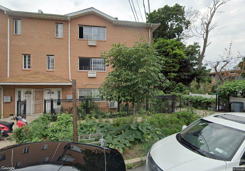 9705 191st St unit 2nd Fl, Hollis, NY 11423 - photo 1