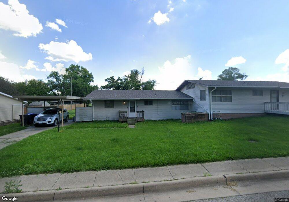 1609 SW 70th St, Topeka, KS 66619 - photo 1
