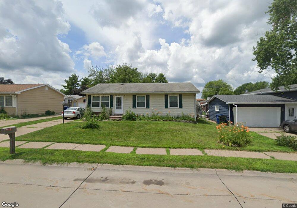 1316 Calvin St, Davenport, IA 52804 - photo 1