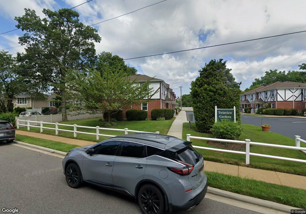 2054 Lakeview Rd unit A, Bellmore, NY 11710 - photo 1