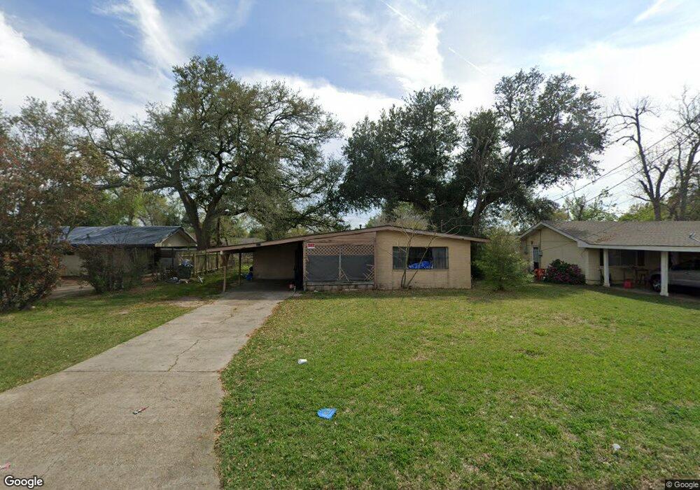 2318 10th St, Lake Charles, LA 70601 - photo 1