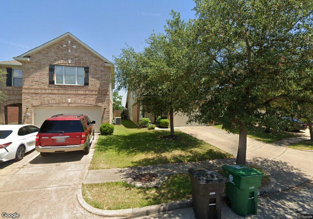 9327 Harts Garden Ln, Houston, TX 77075 - photo 1