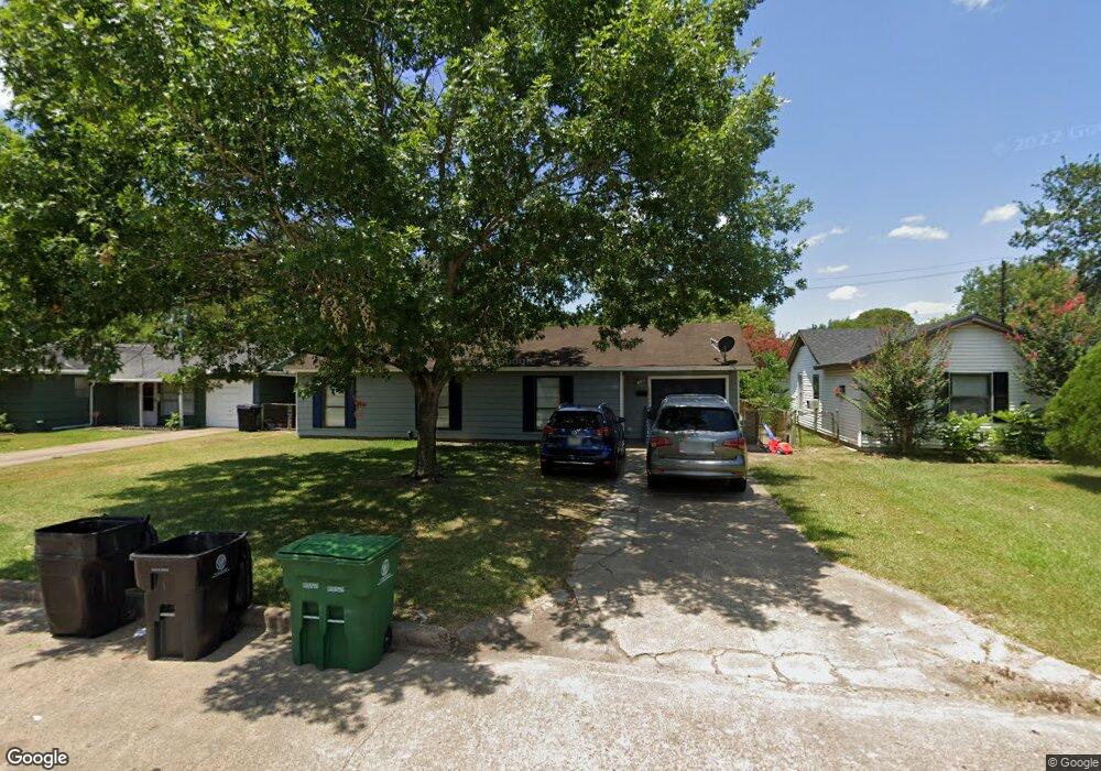 10906 Eddyrock St, Houston, TX 77089 - photo 1