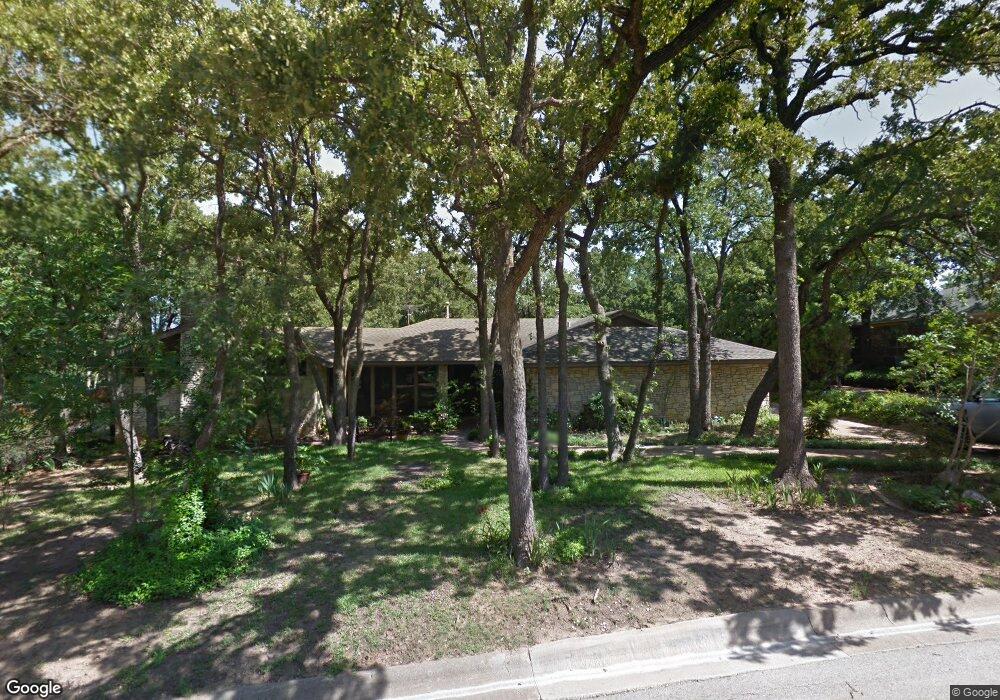 905 Chasewood Ln, Denton, TX 76205 - photo 1