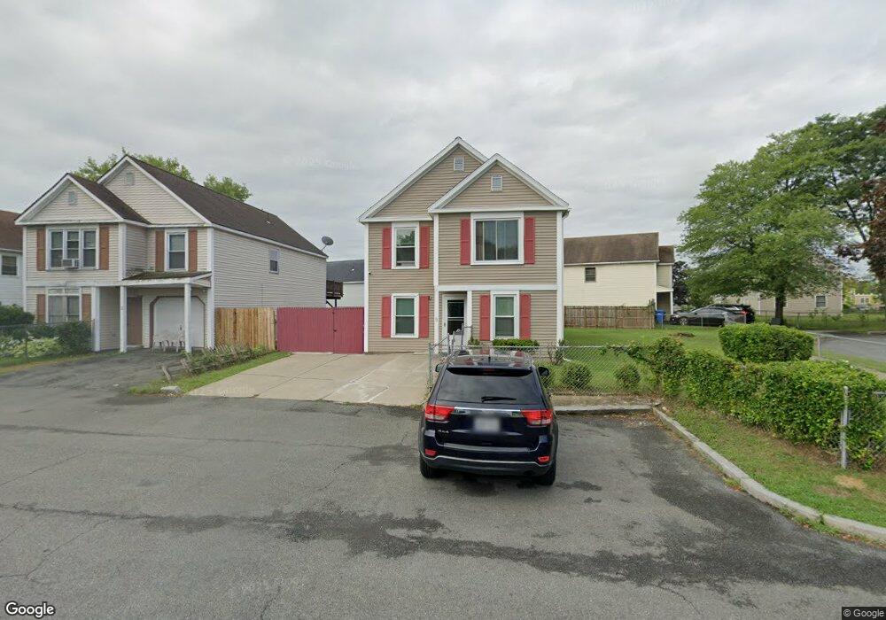 5 Pieter Schuyler Ct W, Albany, NY 12210 - photo 1