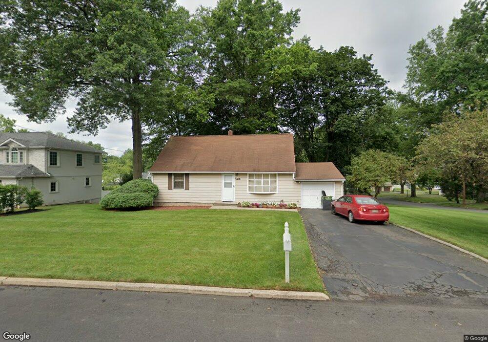 525 Salem St, Paramus, NJ 07652 - photo 1