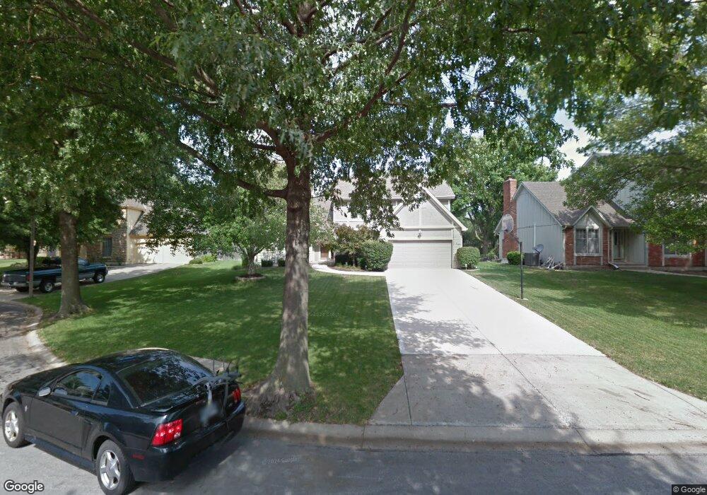 15710 W 92nd Terrace, Lenexa, KS 66219 - photo 1