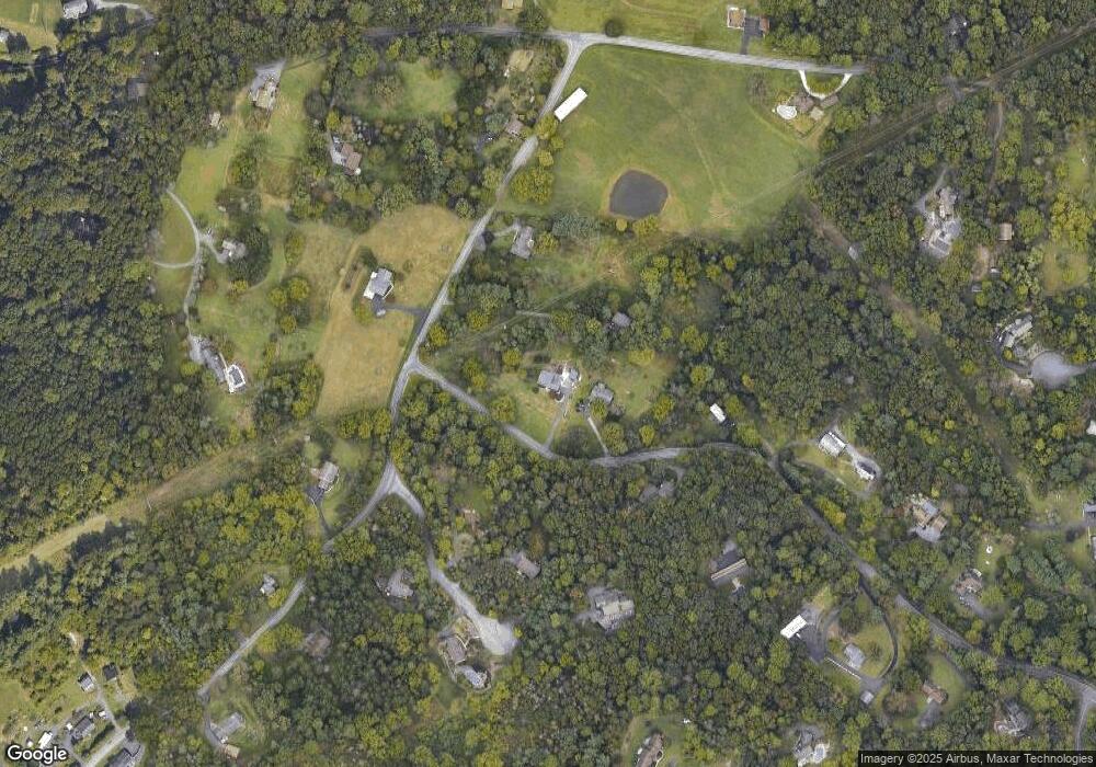 501 Pheasant Rd, Reading, PA 19607 - photo 1