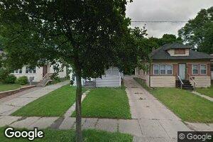 1015 Mccullough St, Lansing, MI 48912