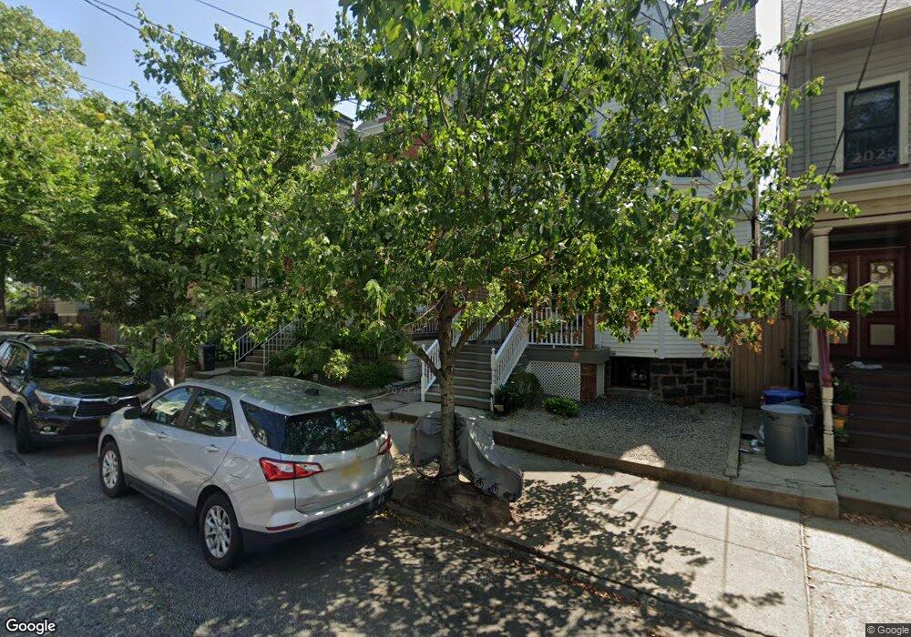 152 Edgar St unit 2nd Floor, Weehawken, NJ 07086 - photo 1