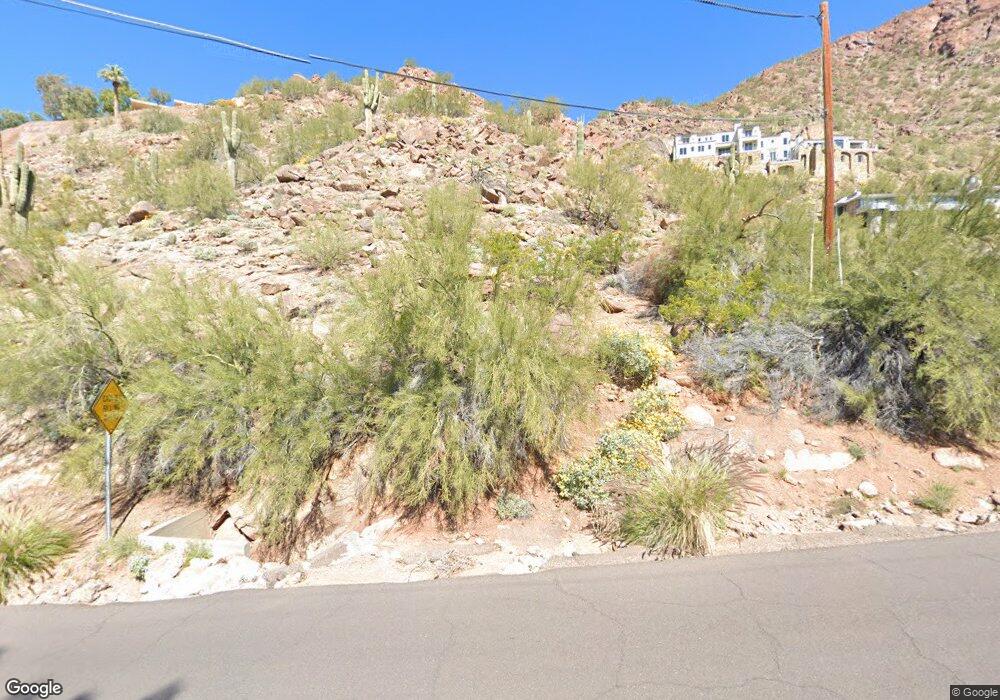 5302 E Valle Vista Rd, Phoenix, AZ 85018 - photo 1