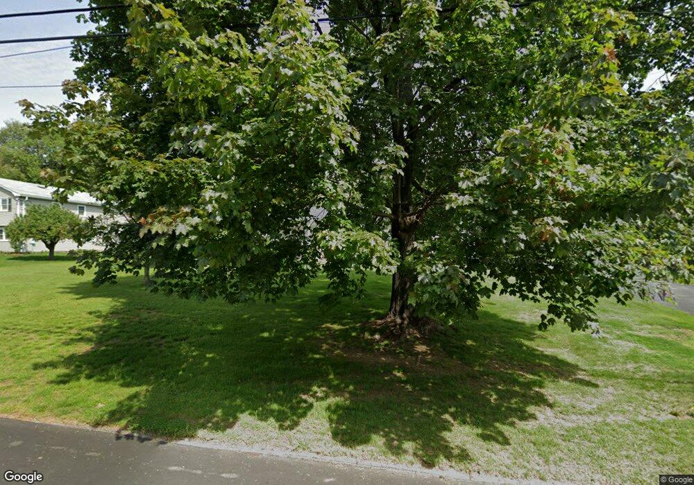 15 Oldfield Rd, Trumbull, CT 06611 - photo 1